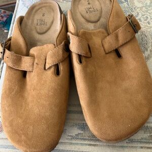 Time and tru slip on shoes 9